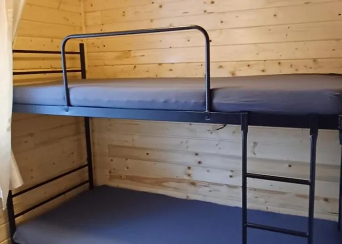 Modrzewie Mittelwalde